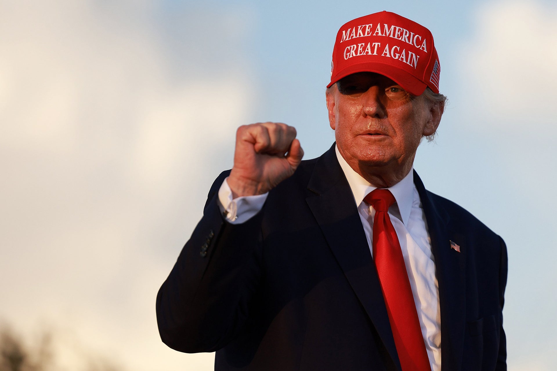 Donald Trump's Leadership Mindset - Hustler's Inventory